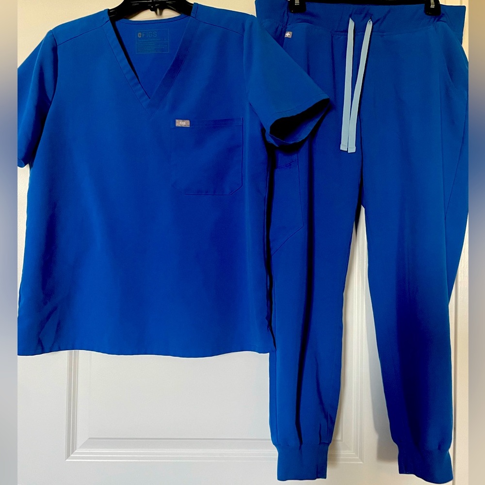 FIGS Royal Blue Catarina One Pocket Scrub Top, Zamora Petite Jogger Scrub Pant